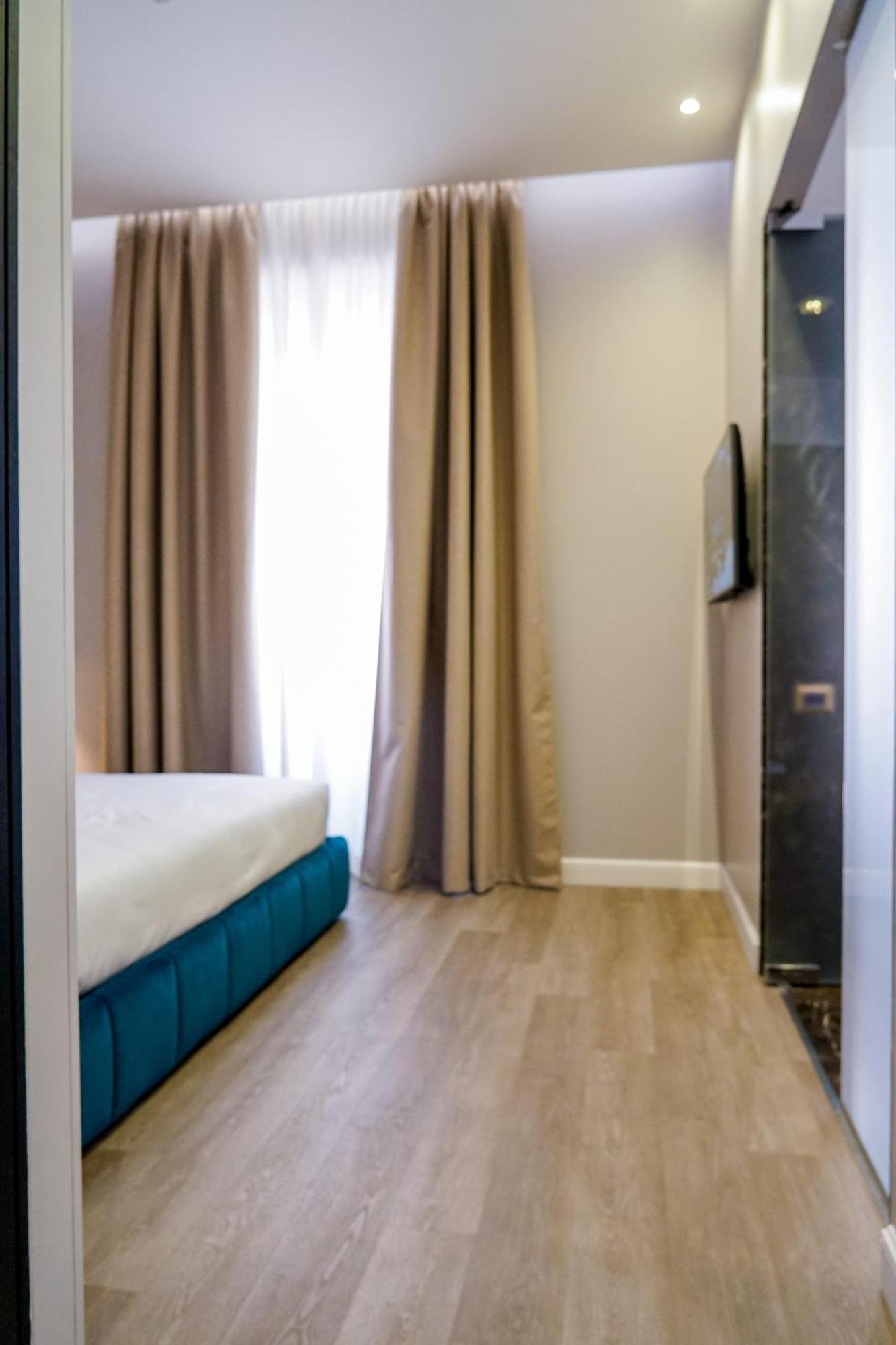 The Unique Hotel Milan Bagian luar foto