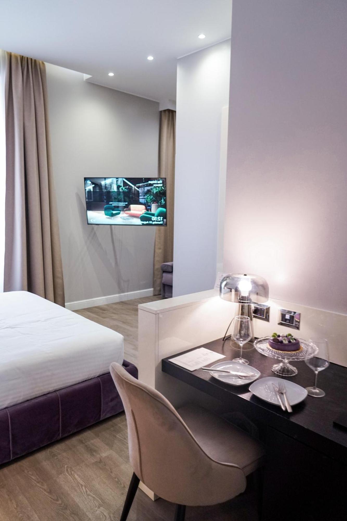 The Unique Hotel Milan Bagian luar foto